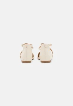 Babies - Off-White 9 Babies - Off-White -Anna Field 764ca099957042608f507d8d385043c9